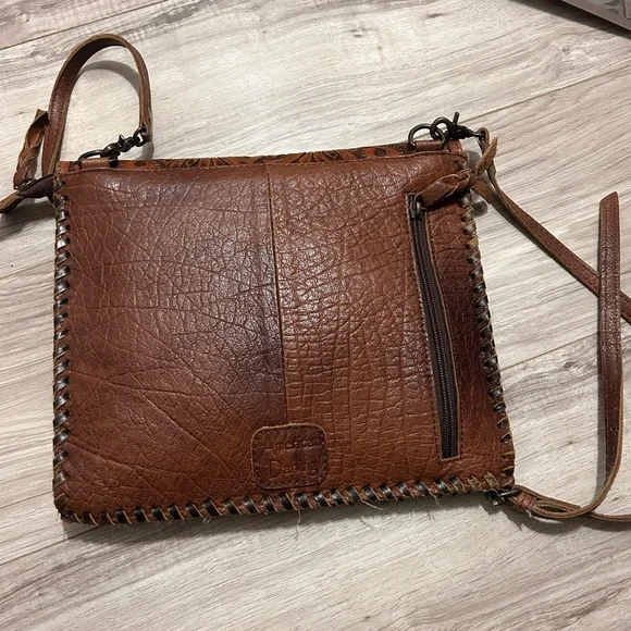 American Darling Brown and White Leather Crossbody Bag - Picture 2 of 2